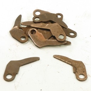 LEVIER DECLANCHEUR  P38